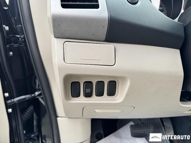 Mitsubishi Outlander XL 51 interauto-car