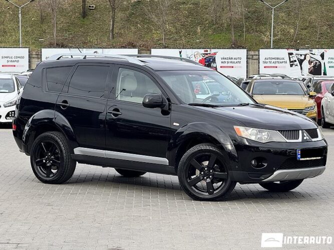 Mitsubishi Outlander XL 34 interauto-car