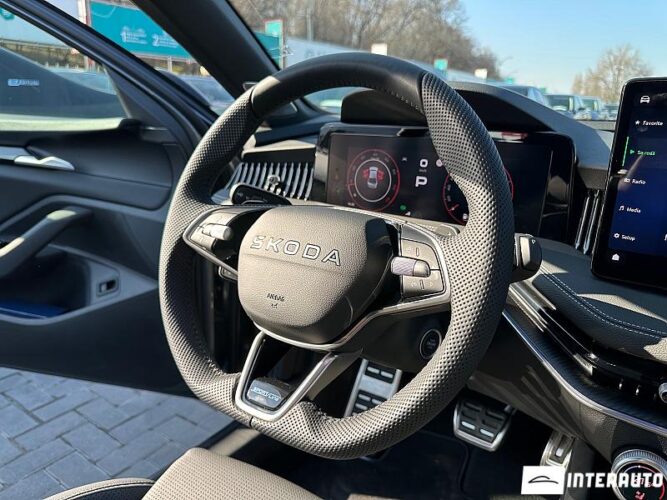 Skoda Superb 47 interauto-car