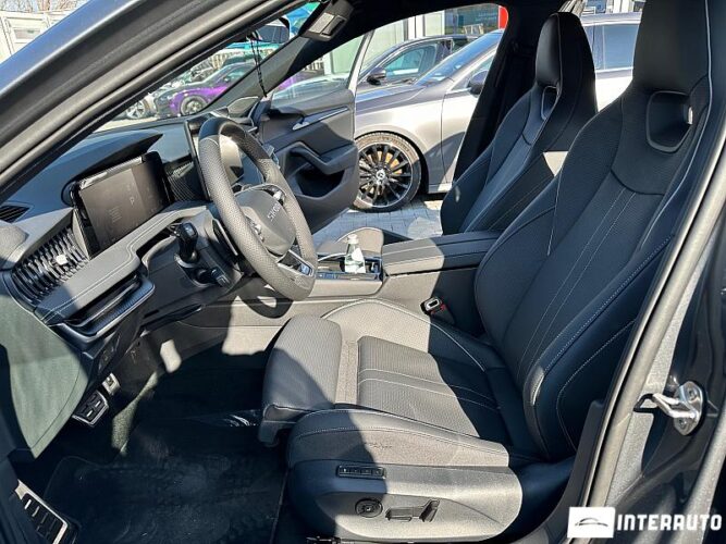 Skoda Superb 43 interauto-car