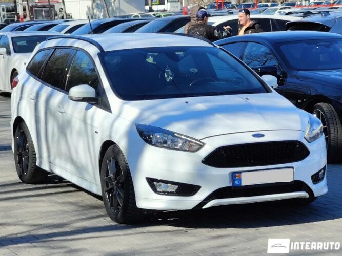 Ford Focus 27 interauto-car