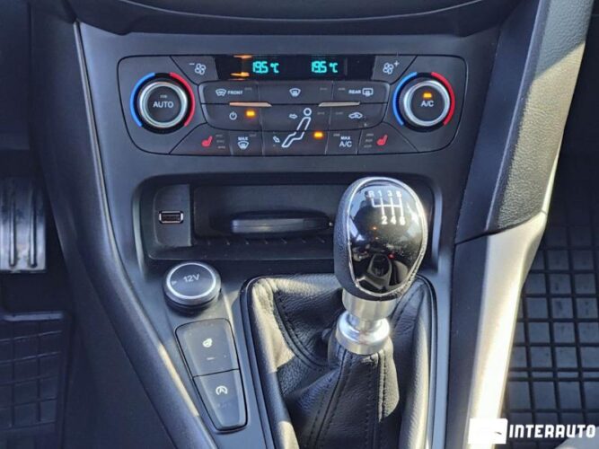 Ford Focus 35 interauto-car