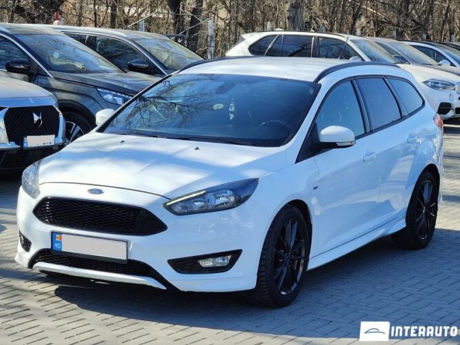 Ford Focus 25 interauto-car