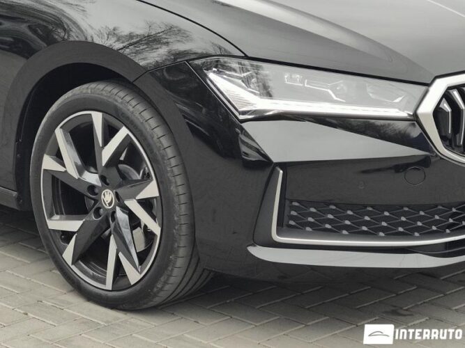 Skoda Superb 44 interauto-car