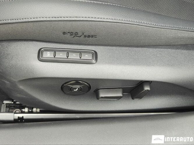 Skoda Superb 64 interauto-car