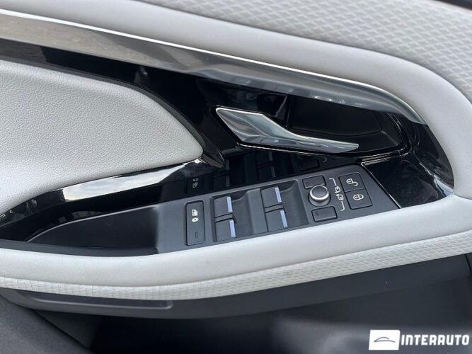 Land Rover Range Rover Evoque 39 interauto-car