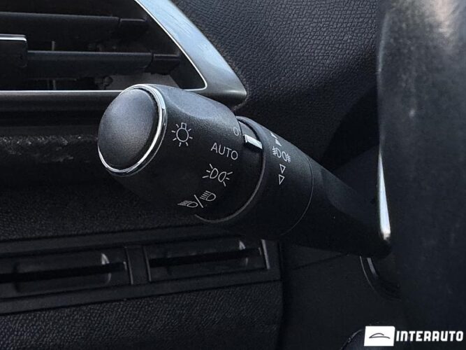 Peugeot 3008 41 interauto-car