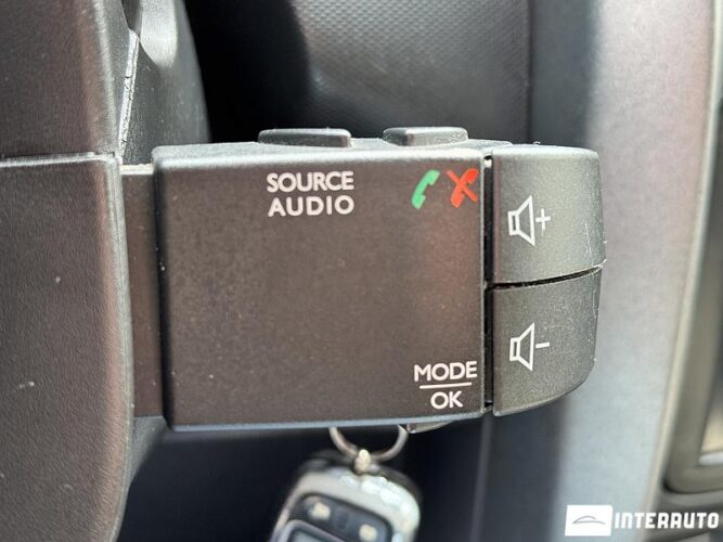 Dacia Duster 42 interauto-car