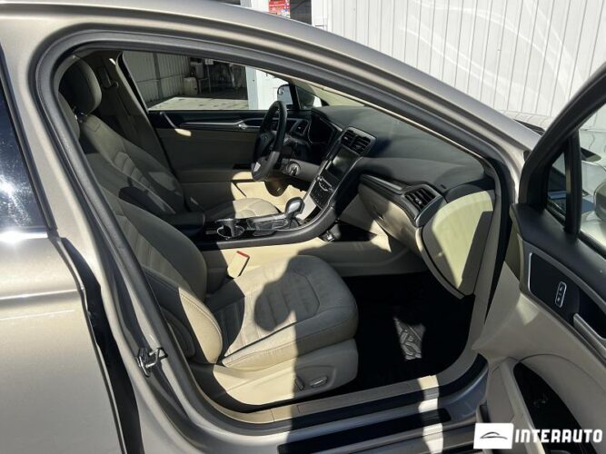 Ford Fusion 36 interauto-car