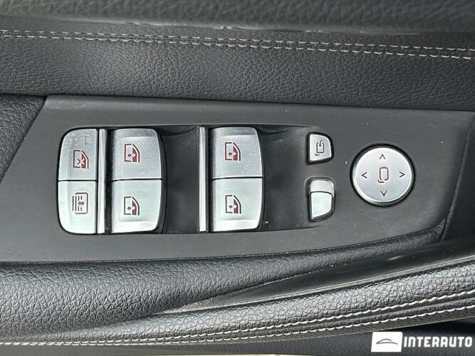 BMW 545e 59 interauto-car