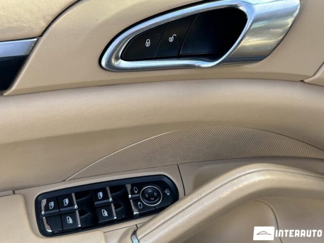 Porsche Cayenne 35 interauto-car