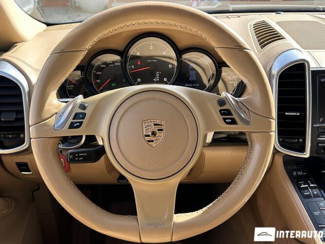 Porsche Cayenne 39 interauto-car