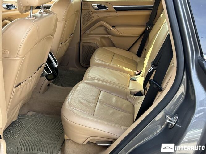 Porsche Cayenne 45 interauto-car