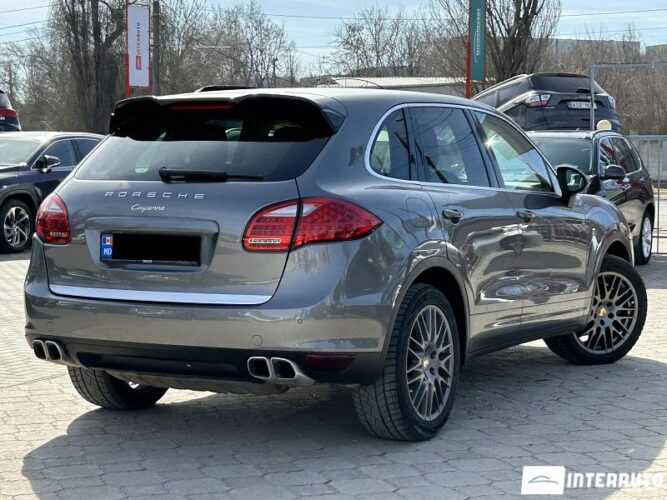 Porsche Cayenne 32 interauto-car