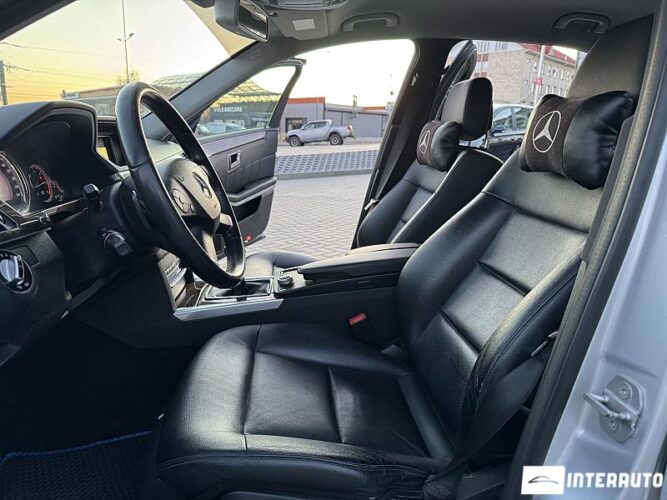 Mercedes E 220 36 interauto-car