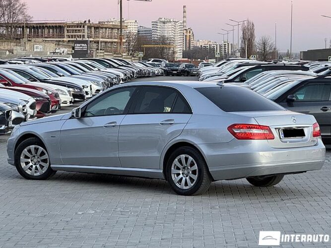 Mercedes E 220 35 interauto-car