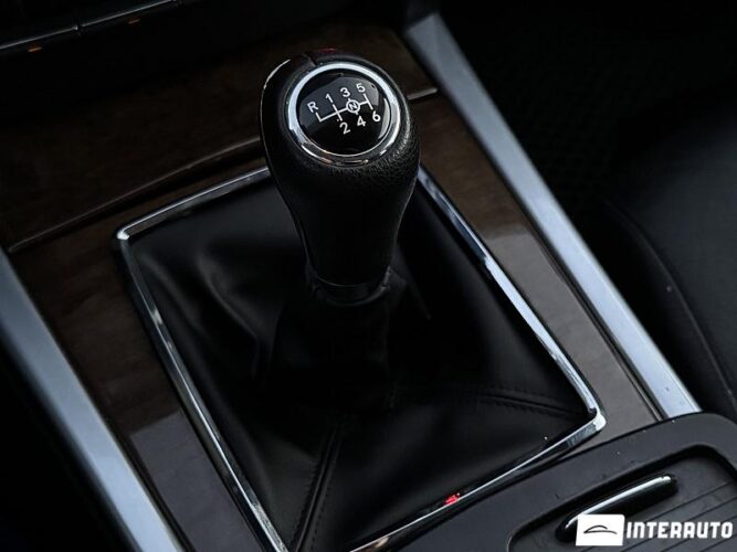 Mercedes E 220 44 interauto-car