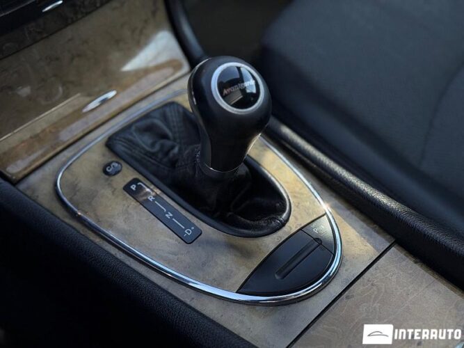 Mercedes E 200 45 interauto-car