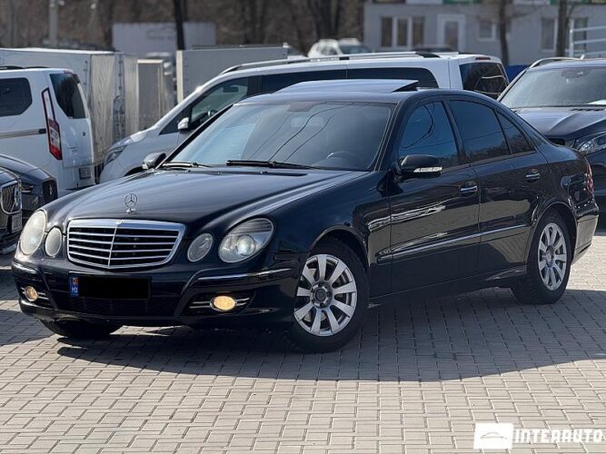 Mercedes E 200 31 interauto-car