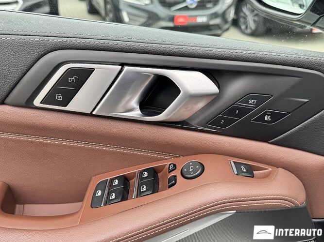 BMW X5 4.5e 59 interauto-car