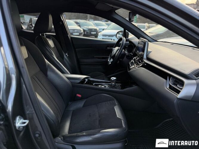 Toyota C-HR 45 interauto-car