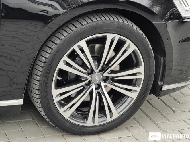 Audi A8 41 interauto-car