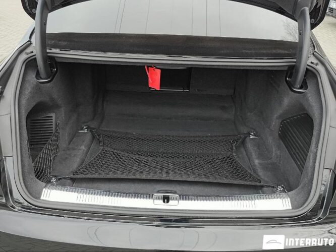 Audi A8 42 interauto-car