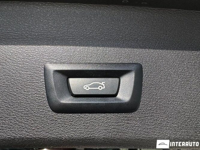 BMW X1 1.6D 49 interauto-car