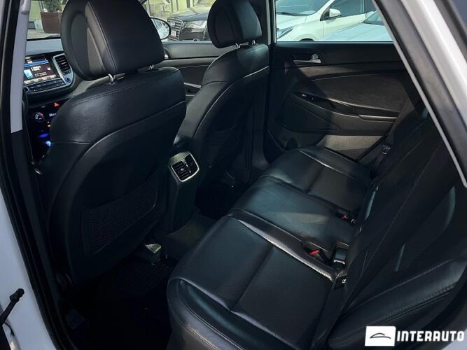 Hyundai Tucson 48 interauto-car