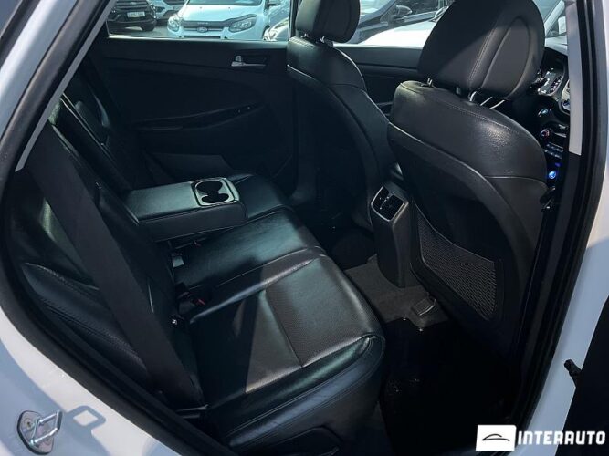 Hyundai Tucson 46 interauto-car