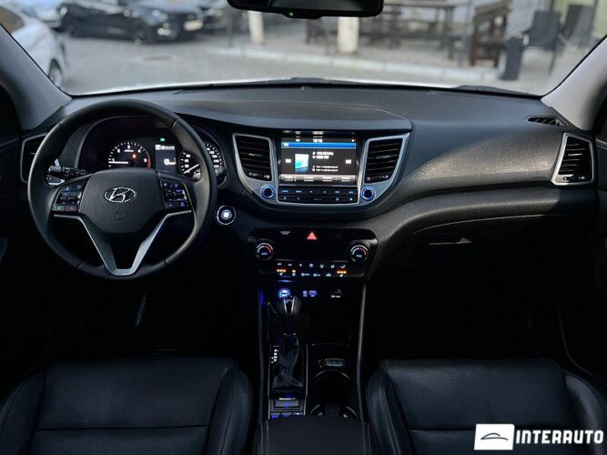 Hyundai Tucson 38 interauto-car