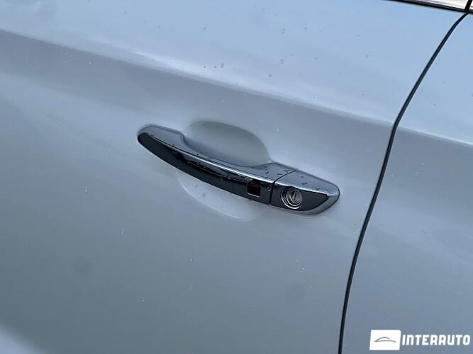 Hyundai Tucson 34 interauto-car