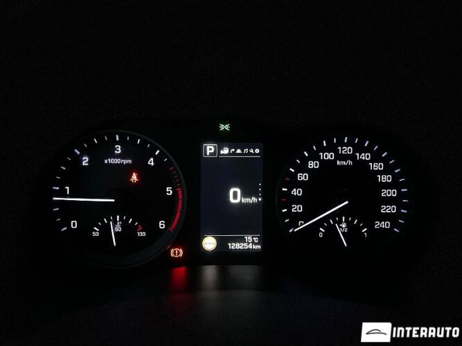 Hyundai Tucson 40 interauto-car