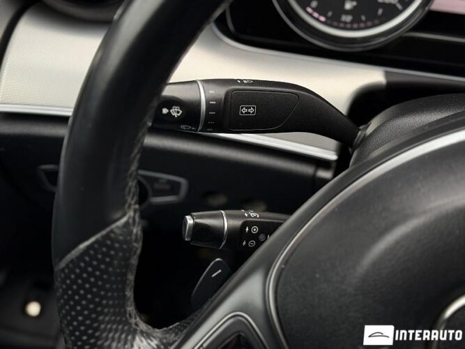 Mercedes E 200 36 interauto-car