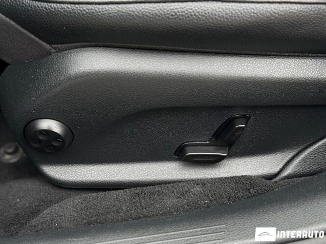 Mercedes E 200 34 interauto-car