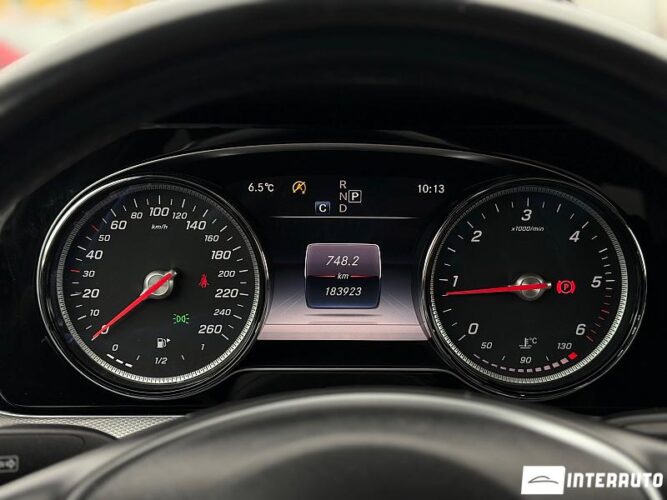 Mercedes E 200 39 interauto-car