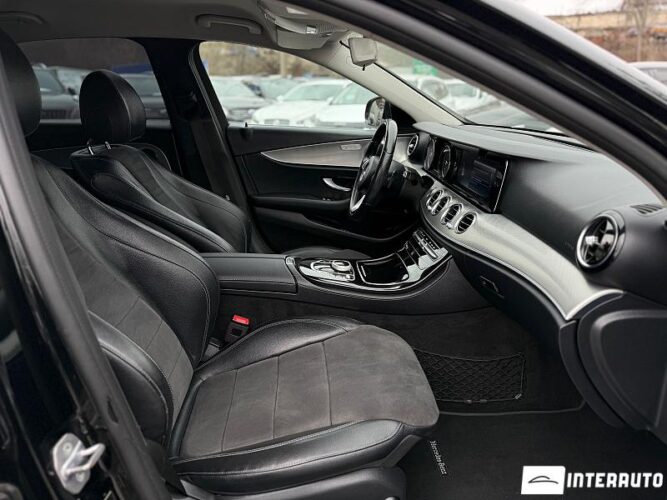 Mercedes E 200 43 interauto-car