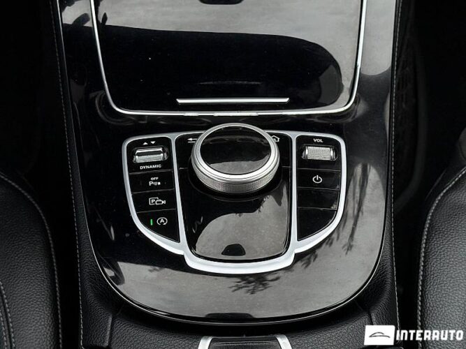 Mercedes E 200 42 interauto-car