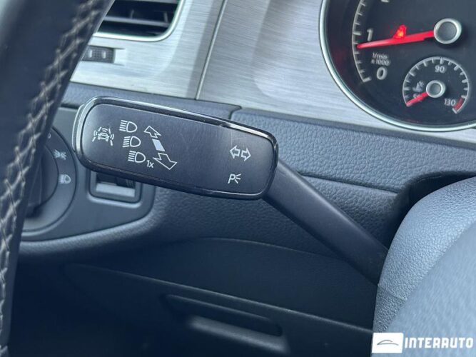 Volkswagen Golf 39 interauto-car