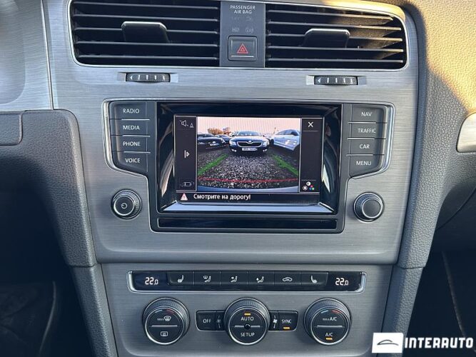 Volkswagen Golf 41 interauto-car