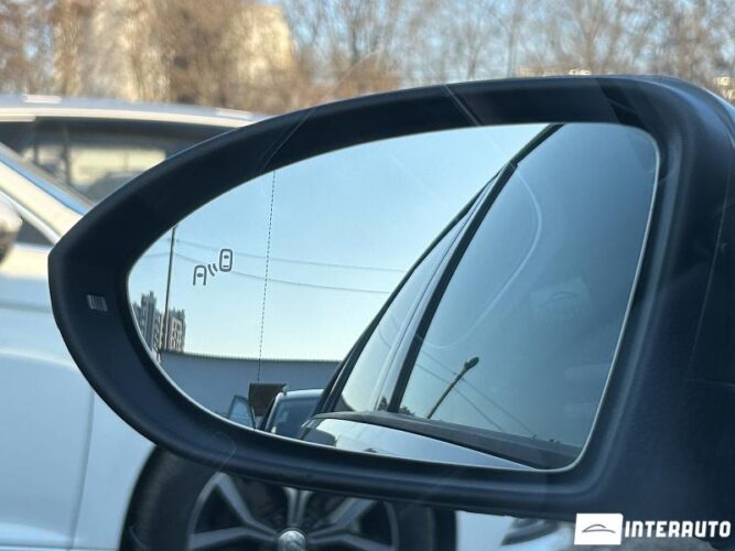 Volkswagen Golf 33 interauto-car