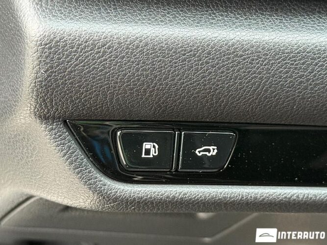 Lexus NX 200T 53 interauto-car