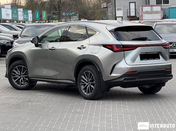 Lexus NX 200T 37 interauto-car