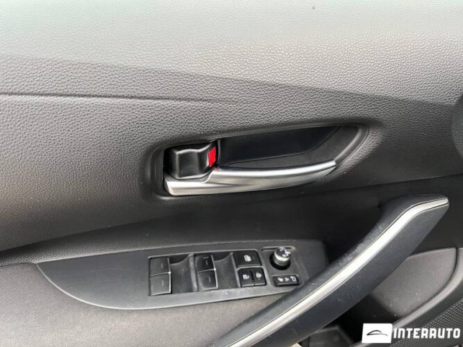 Toyota Corolla 32 interauto-car