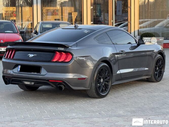 Ford Mustang 37 interauto-car