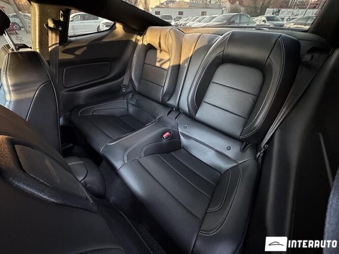 Ford Mustang 57 interauto-car