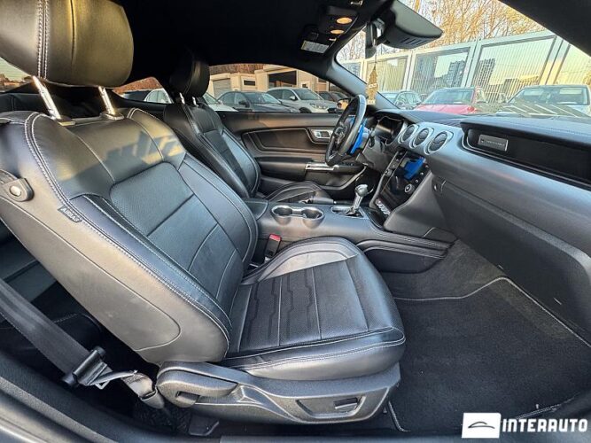 Ford Mustang 53 interauto-car