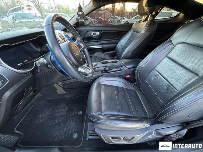 Ford Mustang 46 interauto-car