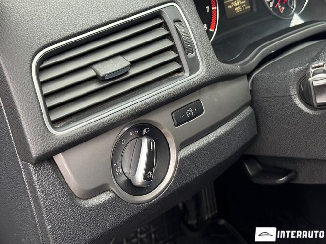 Volkswagen Passat 34 interauto-car