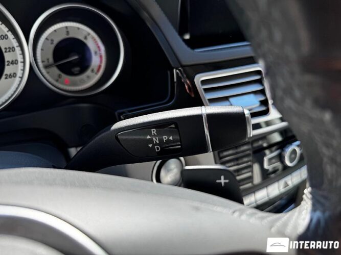 Mercedes E 300h 44 interauto-car